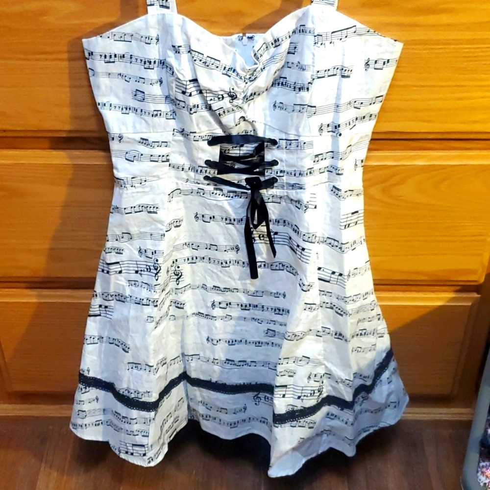 Hot Topic dress